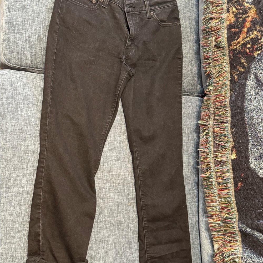 Women’s Black Levi’s Jeans